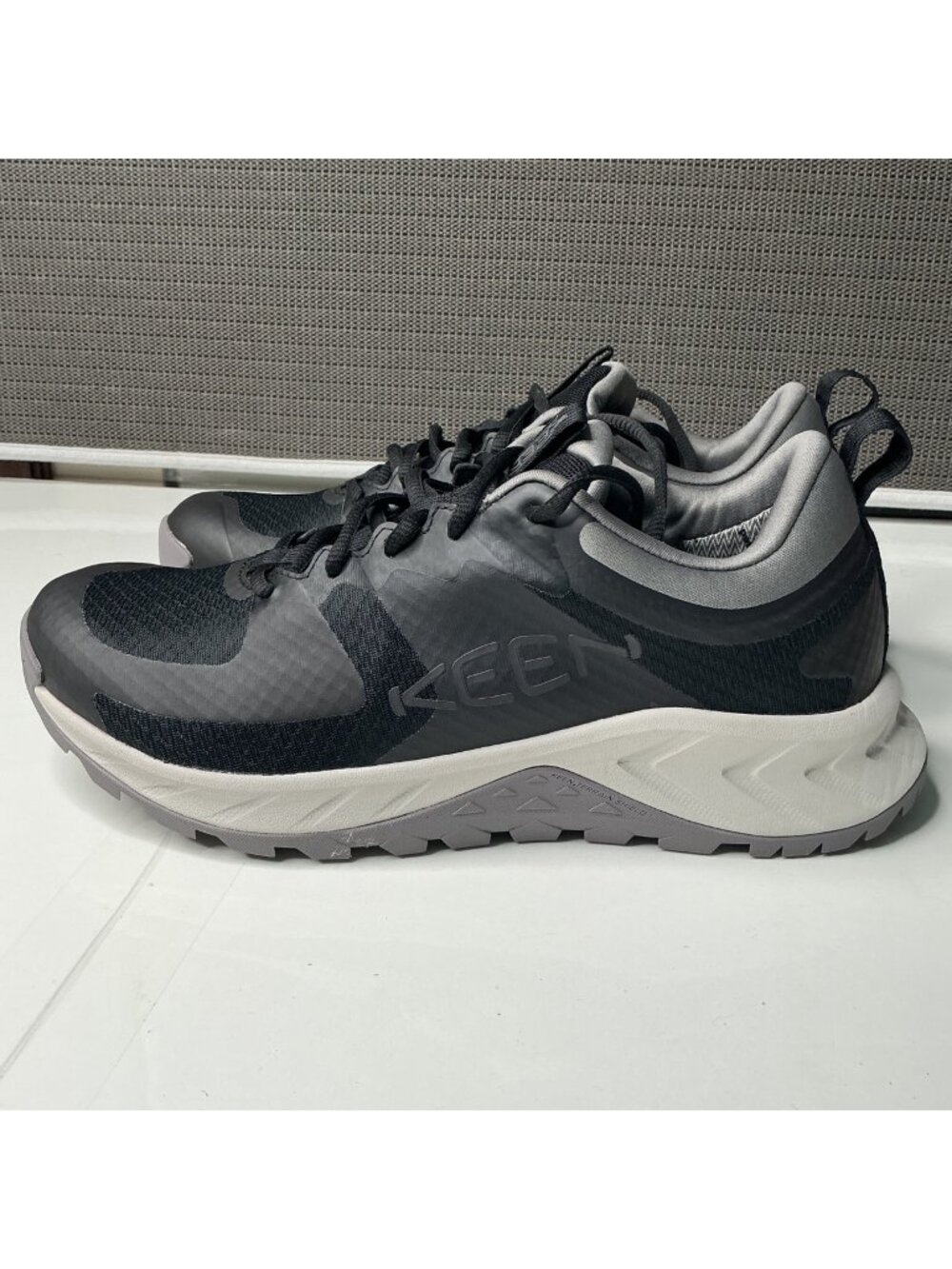 Keen Versacore Waterproof Hiking Shoes - Men's Sneakers Size 8.5 Black & Gray